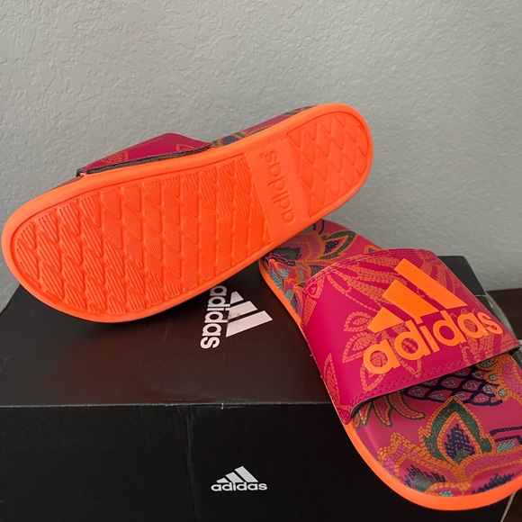 NWT ADIDAS SLIDES - Picture 2 of 5